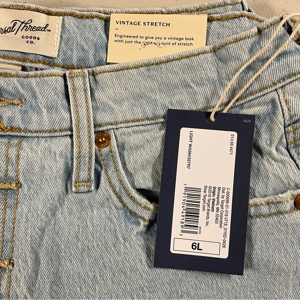 Universal Thread Light Blue Denim Jeans Distressed - Picture 11 of 16